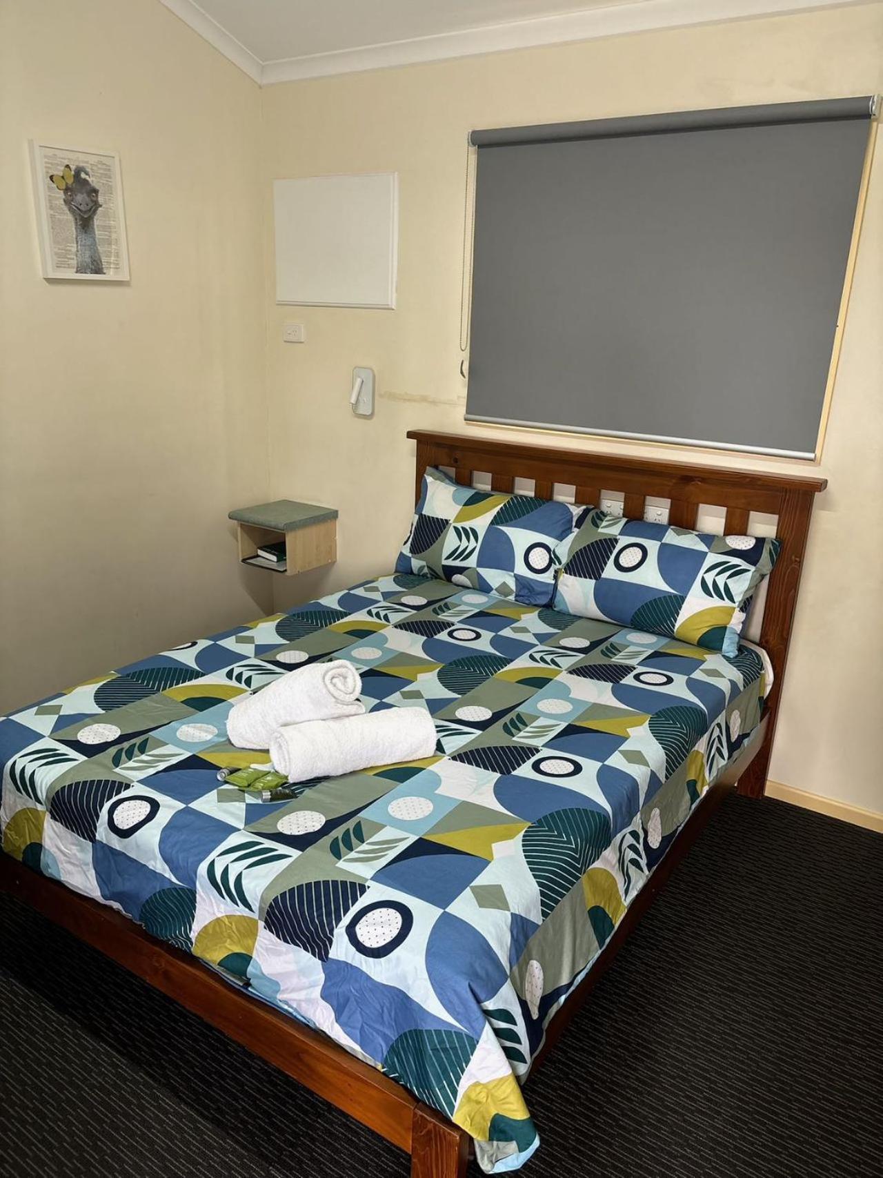 Injune Motel Екстер'єр фото